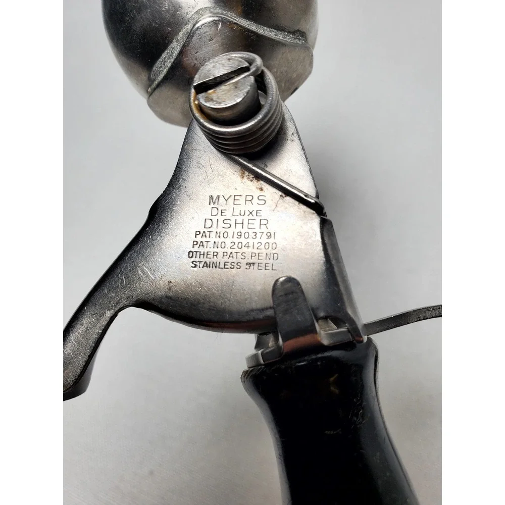 Vintage Myers Deluxe Disher Ice Cream‎ Scoop Stainless Steel w/Bakelite Handle